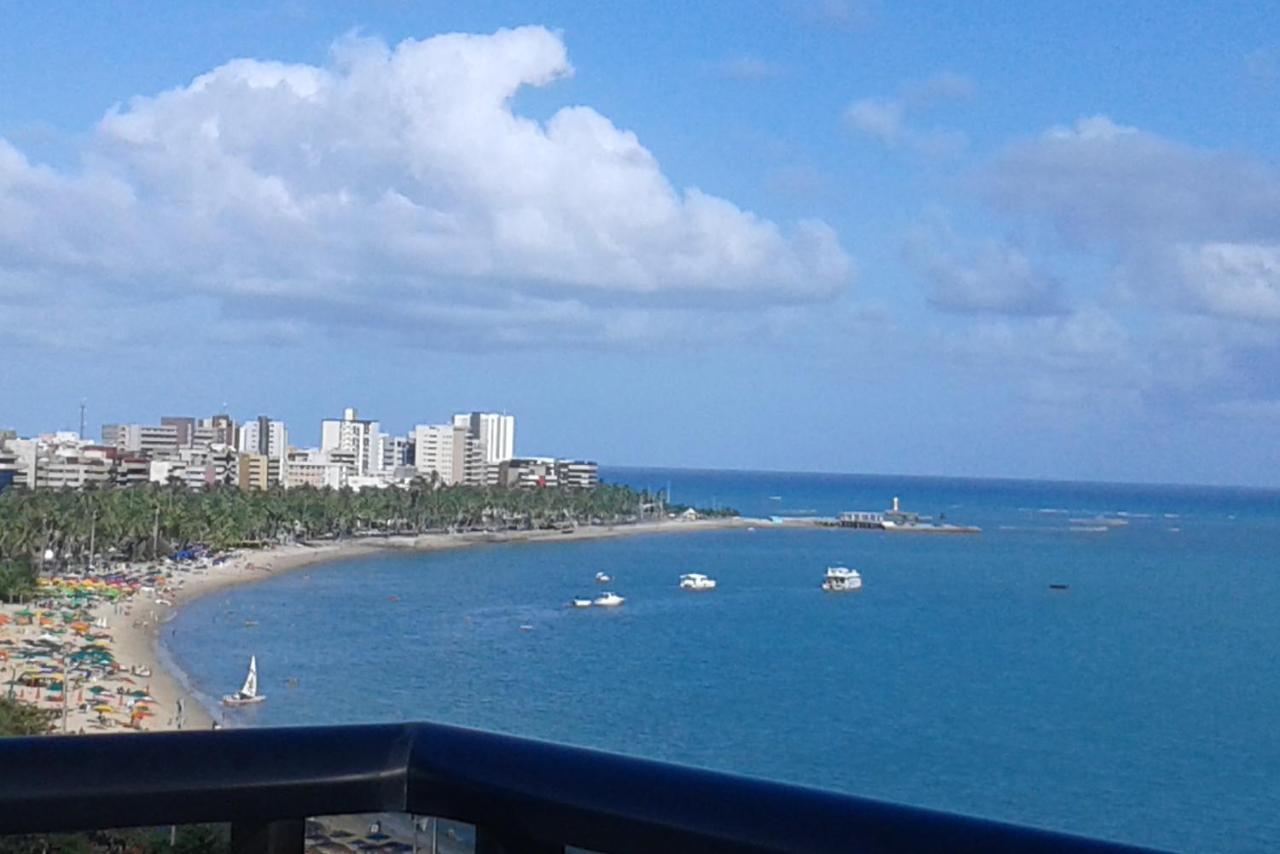 Na Beira Mar De Pajucara- Edif Neo- Apartamento Quarto E Sala- Tem Varanda - Vista Lateral Do Mar- Rua Julio Plech Filho 60 Esquina Com Avenida Doutor Antonio Gouveia - Consumo Eletrico E Pago No Ckeck-Out 1Kwh E 1,35 Reias Масейо Екстер'єр фото
