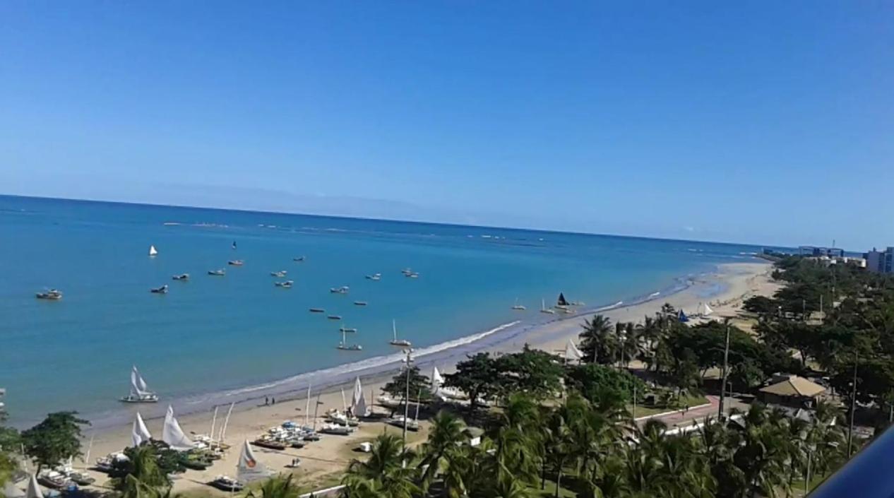 Na Beira Mar De Pajucara- Edif Neo- Apartamento Quarto E Sala- Tem Varanda - Vista Lateral Do Mar- Rua Julio Plech Filho 60 Esquina Com Avenida Doutor Antonio Gouveia - Consumo Eletrico E Pago No Ckeck-Out 1Kwh E 1,35 Reias Масейо Екстер'єр фото